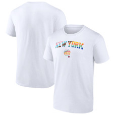 New York Knicks Fanatics Branded Pride basketball T-shirt - White New York Knicks Fanatics Branded Pride basketball T-shirt - White